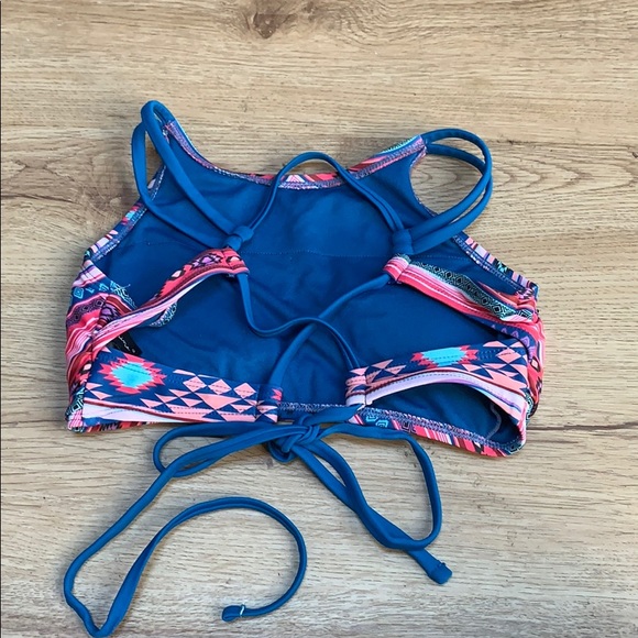 Cute colorful bikini - Picture 3 of 5